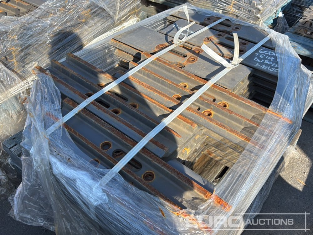 600mm Steel Track Plates - Peça de reposição por Escavadeira: foto 2 600mm Steel Track Plates - Peça de reposição por Escavadeira: foto 2