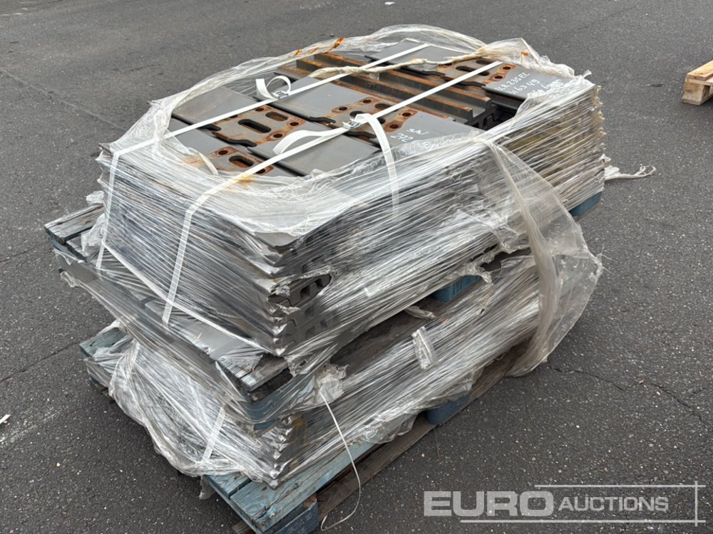 600mm Steel Tracks to suit Volvo EC460 (52 of) - Peça de reposição por Escavadeira: foto 1 600mm Steel Tracks to suit Volvo EC460 (52 of) - Peça de reposição por Escavadeira: foto 1