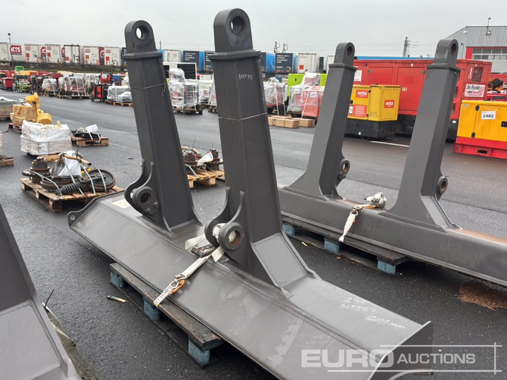 Dozer Blade to suit Volvo ECR235E - Peça de reposição por Escavadeira: foto 3 Dozer Blade to suit Volvo ECR235E - Peça de reposição por Escavadeira: foto 3