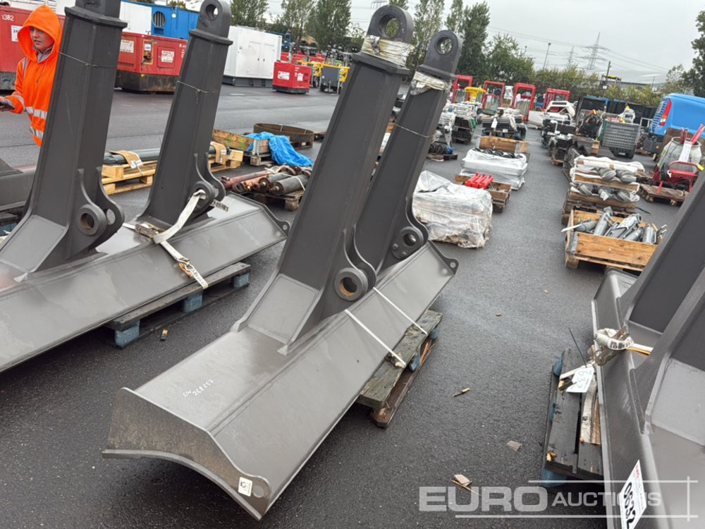 Dozer Blade to suit Volvo ECR235E - Peça de reposição por Escavadeira: foto 4 Dozer Blade to suit Volvo ECR235E - Peça de reposição por Escavadeira: foto 4