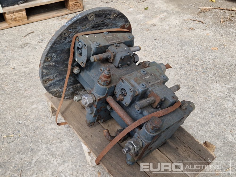 Gearbox to suit Bomag BW174 - Peça de reposição: foto 2 Gearbox to suit Bomag BW174 - Peça de reposição: foto 2