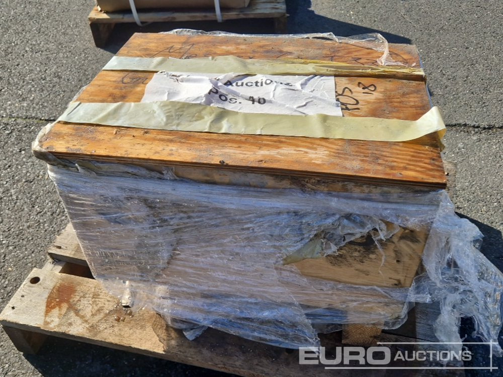 Pallet of Assorted Knives Genesis GXT335 - Peça de reposição por Escavadeira: foto 2 Pallet of Assorted Knives Genesis GXT335 - Peça de reposição por Escavadeira: foto 2