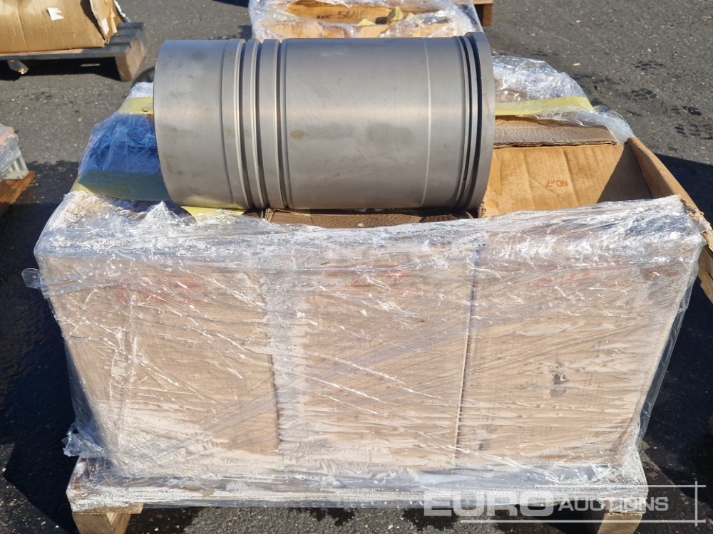 Pallet of Hitachi Cylinder PartNR H3750722700 (6 of) - Peça de reposição por Escavadeira: foto 1 Pallet of Hitachi Cylinder PartNR H3750722700 (6 of) - Peça de reposição por Escavadeira: foto 1