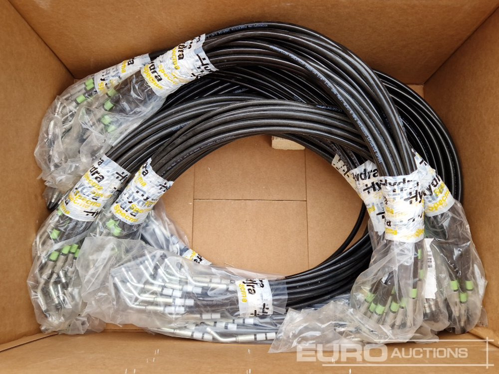 Unused Hydraulic Hoses (40 of) - Peça de reposição: foto 1 Unused Hydraulic Hoses (40 of) - Peça de reposição: foto 1