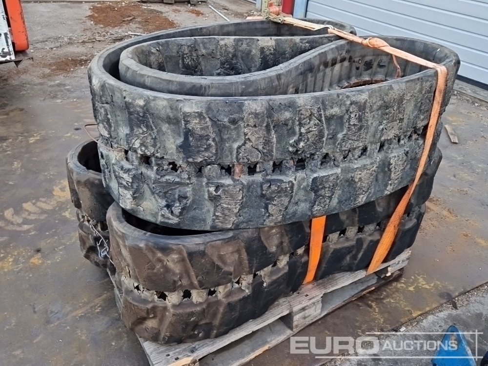 Rubber Tracks to suit Mini Excavator (2 of) - Rasto por Máquina de construção: foto 1 Rubber Tracks to suit Mini Excavator (2 of) - Rasto por Máquina de construção: foto 1