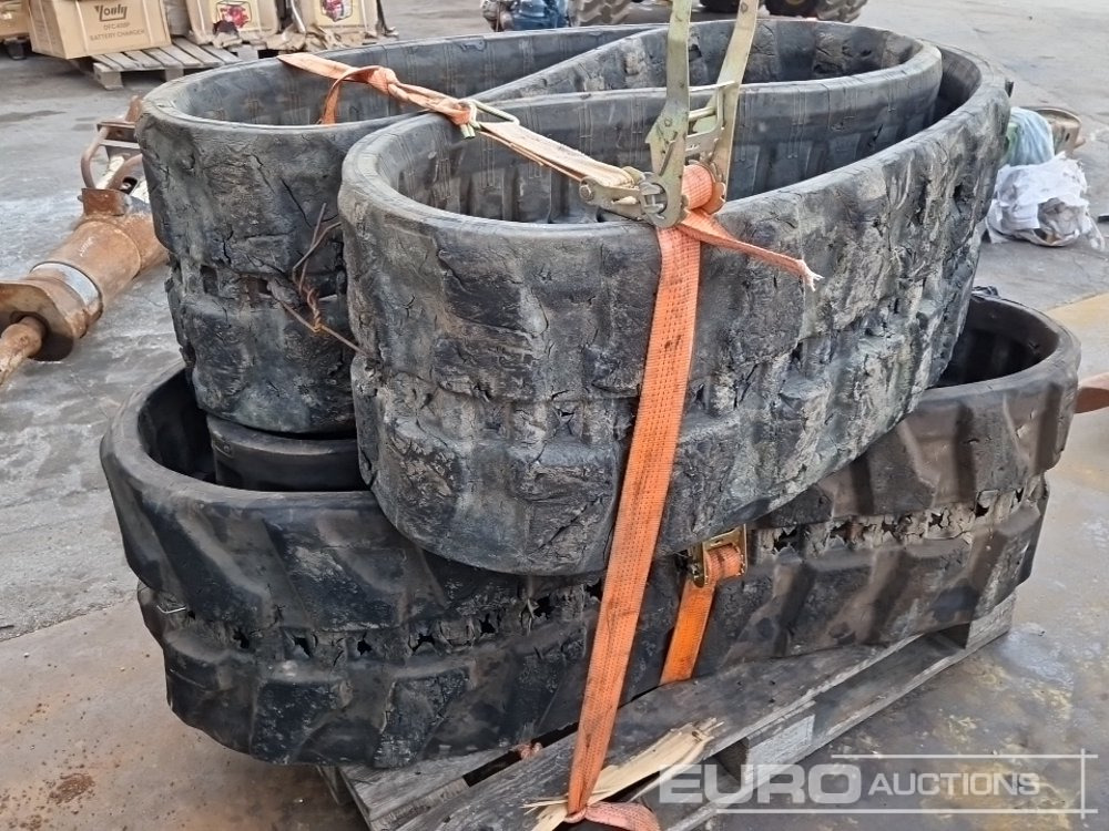 Rubber Tracks to suit Mini Excavator (2 of) - Rasto por Máquina de construção: foto 3 Rubber Tracks to suit Mini Excavator (2 of) - Rasto por Máquina de construção: foto 3