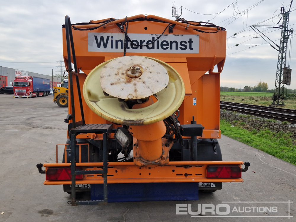 Single Axle Salt Spreader - Espalhador de areia/ Sal: foto 4 Single Axle Salt Spreader - Espalhador de areia/ Sal: foto 4