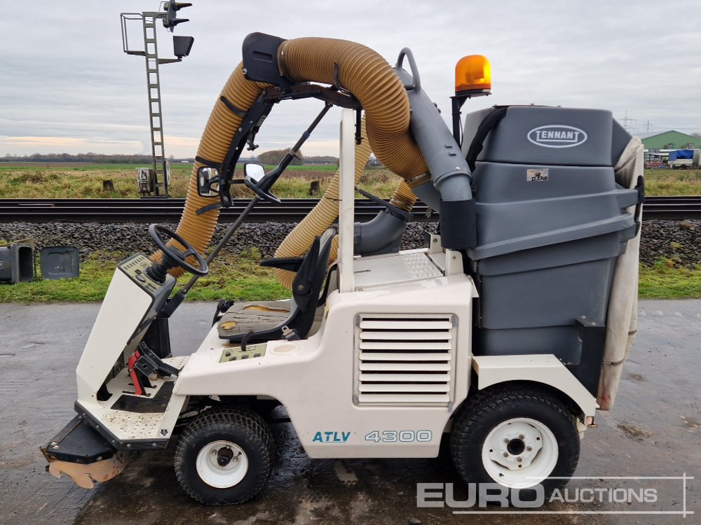 Tennant 4300 - Quadriciclo: foto 2 Tennant 4300 - Quadriciclo: foto 2