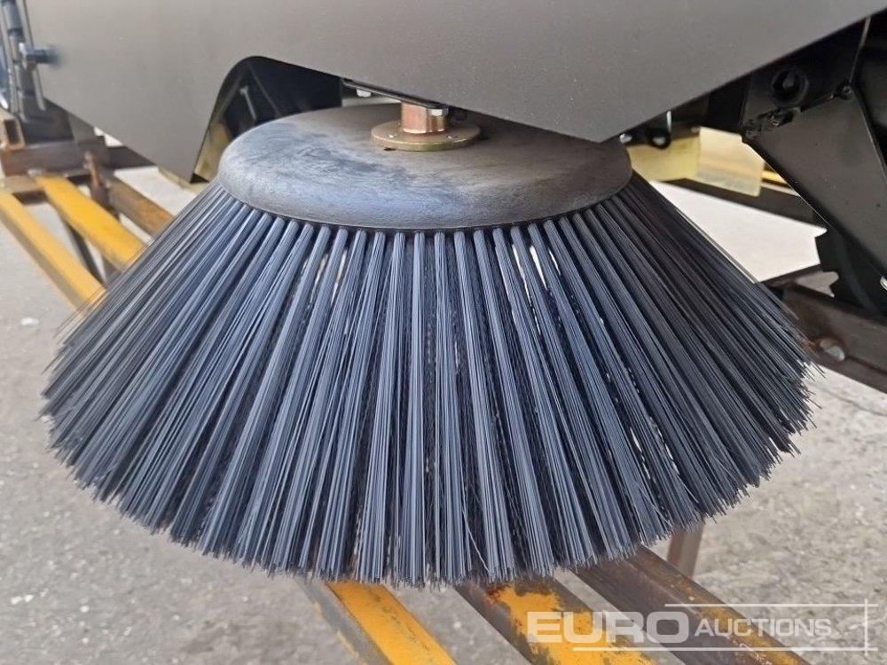 Varredora urbana Unused 2025 Zvox 2000G: foto 10