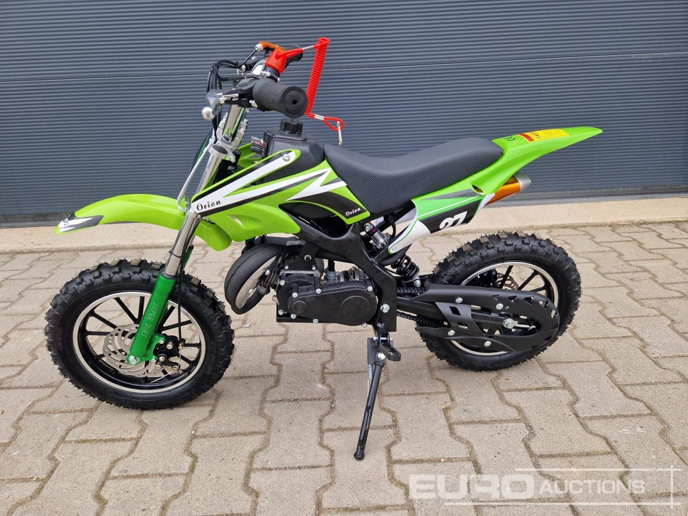 Unused DIRTBIKE 50R-D705 49CC Kids Petrol Motorbike, Automatic - Quadriciclo: foto 3 Unused DIRTBIKE 50R-D705 49CC Kids Petrol Motorbike, Automatic - Quadriciclo: foto 3
