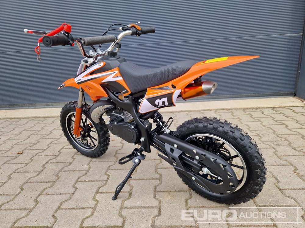 Unused DIRTBIKE 50R-D705 49CC Kids Petrol Motorbike, Automatic - Quadriciclo: foto 4 Unused DIRTBIKE 50R-D705 49CC Kids Petrol Motorbike, Automatic - Quadriciclo: foto 4