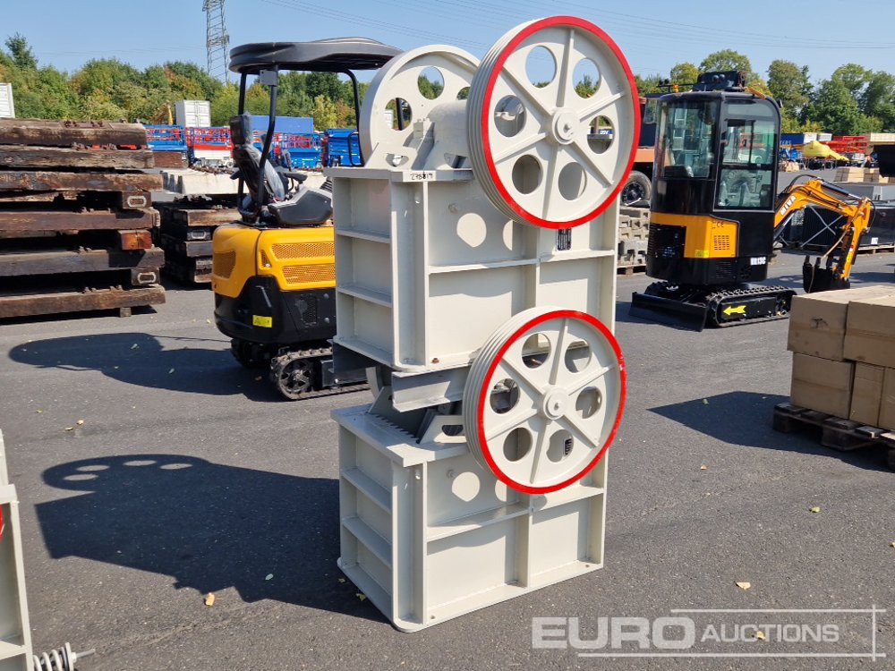 Unused Jaw Crusher (2 of) - Britador: foto 3 Unused Jaw Crusher (2 of) - Britador: foto 3