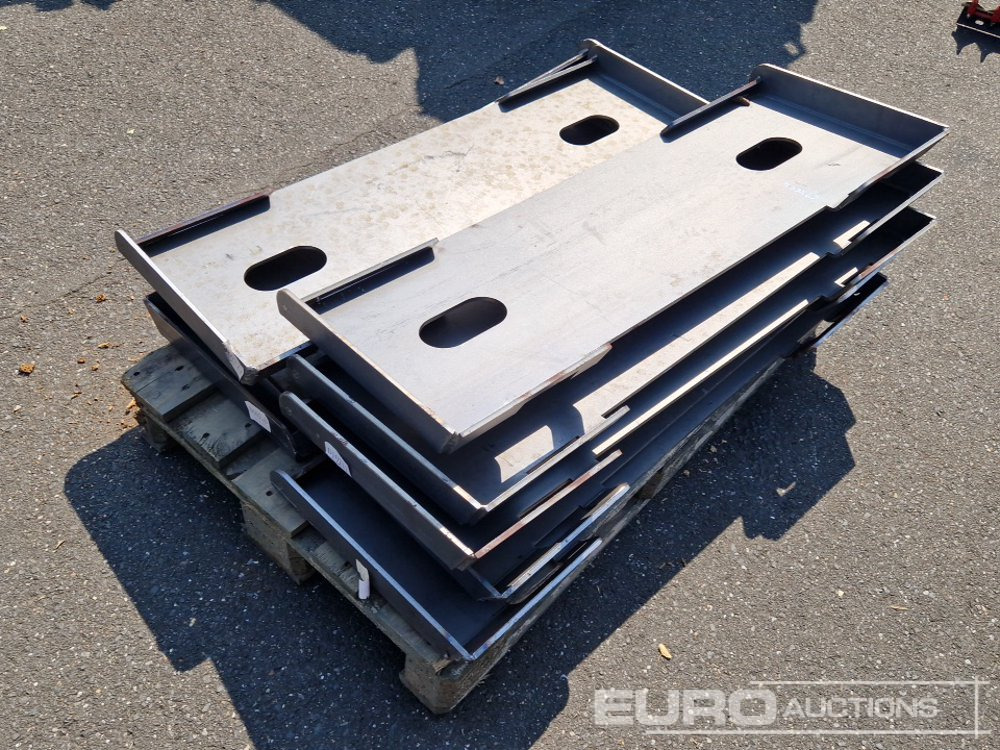Unused QH Plates to suit Skidsteer - Acoplamento rápido: foto 3 Unused QH Plates to suit Skidsteer - Acoplamento rápido: foto 3