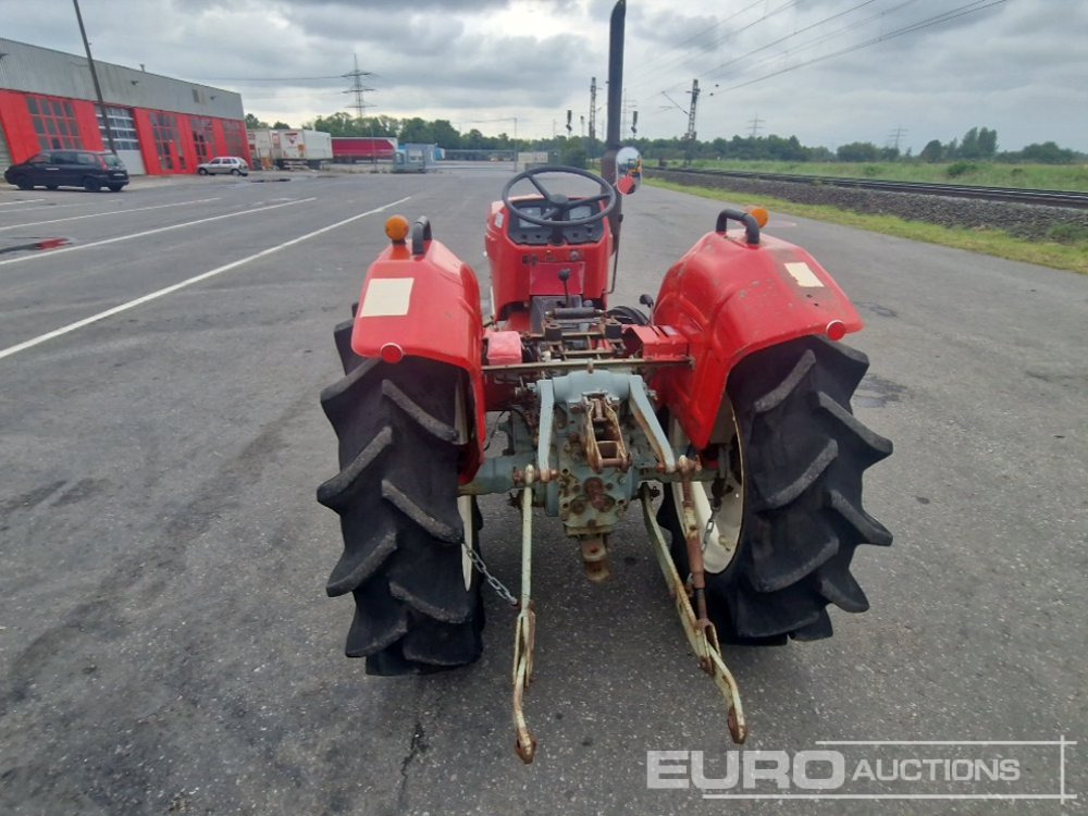 Yanmar YM2310 - Mini trator: foto 4 Yanmar YM2310 - Mini trator: foto 4