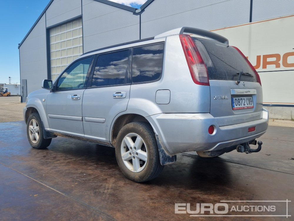 2004 Nissan X-Trail - SUV: foto 3 2004 Nissan X-Trail - SUV: foto 3