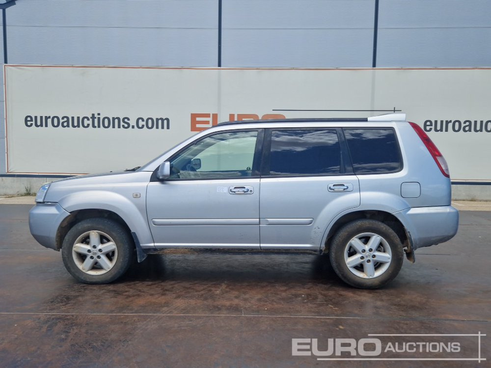 2004 Nissan X-Trail - SUV: foto 2 2004 Nissan X-Trail - SUV: foto 2