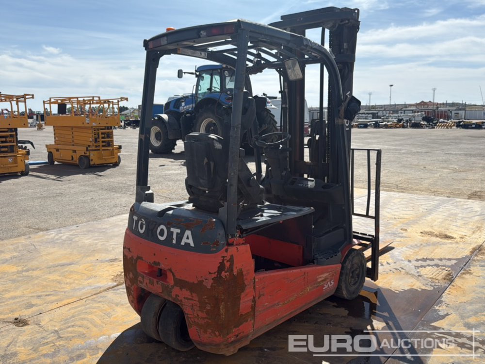 2015 Toyota 8FBET18 - Empilhadeira elétrica: foto 5 2015 Toyota 8FBET18 - Empilhadeira elétrica: foto 5