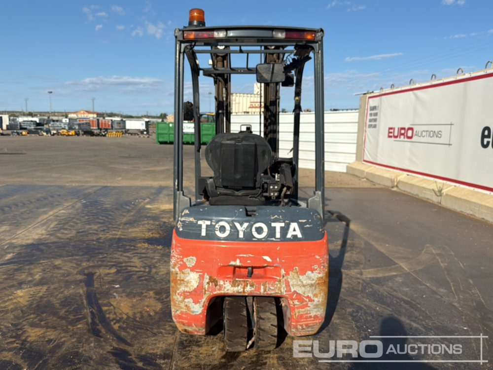 2015 Toyota 8FBET18 - Empilhadeira elétrica: foto 4 2015 Toyota 8FBET18 - Empilhadeira elétrica: foto 4