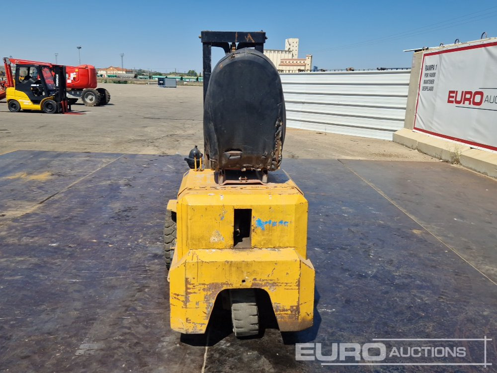 Diesel Forklift, 2 Stage Mast, Forks - Empilhadeira: foto 4 Diesel Forklift, 2 Stage Mast, Forks - Empilhadeira: foto 4