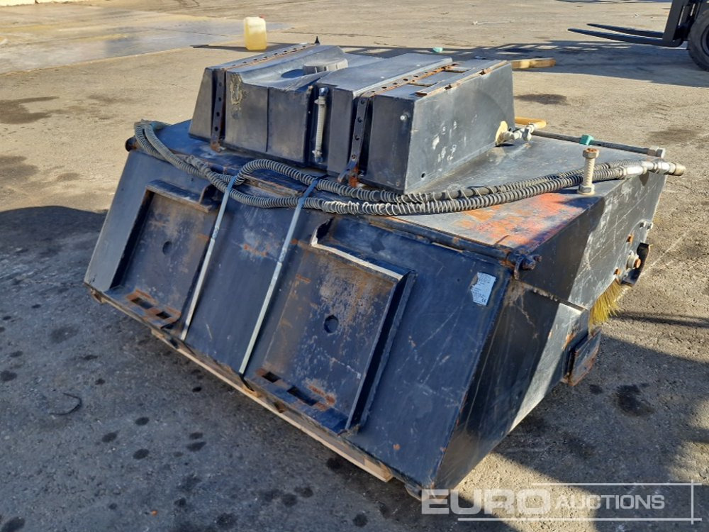 OPTIMAL Pulcra Sweeper - Equipamento de movimentação: foto 4 OPTIMAL Pulcra Sweeper - Equipamento de movimentação: foto 4