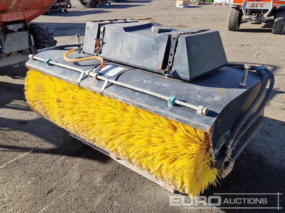 OPTIMAL Pulcra Sweeper - Equipamento de movimentação: foto 2 OPTIMAL Pulcra Sweeper - Equipamento de movimentação: foto 2