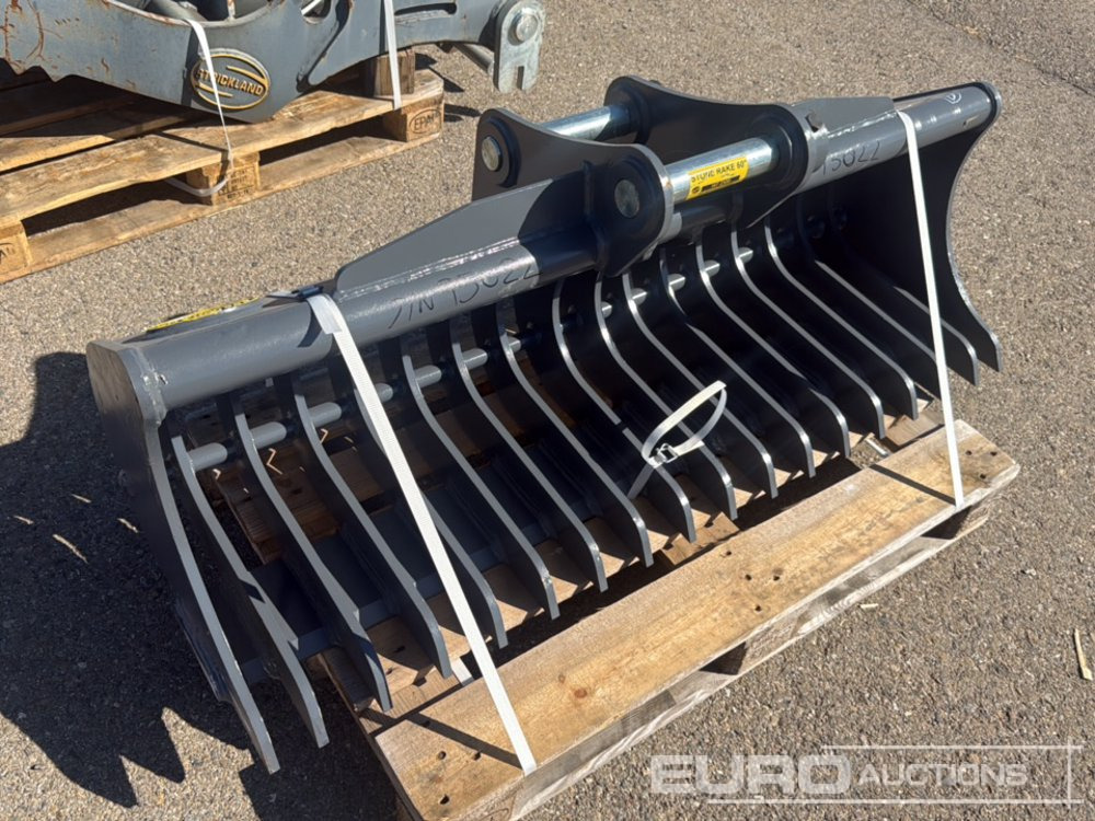 Strickland 60" Skeleton Bucket - Balde: foto 1 Strickland 60" Skeleton Bucket - Balde: foto 1
