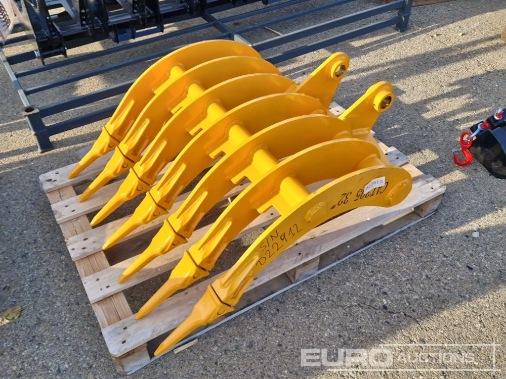 Unused 2025 Captok 32" Rake With Teeth to suit CAT 305 Excavator / Rastrillo para Excavadora CAT 305 - Balde: foto 1 Unused 2025 Captok 32" Rake With Teeth to suit CAT 305 Excavator / Rastrillo para Excavadora CAT 305 - Balde: foto 1