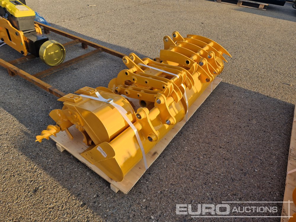 Unused 2025 Captok Qty (8 of) Rake, Ripper, Graber, 12" Auger, 16" Auger, 8" Narrow Bucket, 24" Bucket, 32" Bucket to suit CAT 301 Excavator - Balde: foto 2 Unused 2025 Captok Qty (8 of) Rake, Ripper, Graber, 12" Auger, 16" Auger, 8" Narrow Bucket, 24" Bucket, 32" Bucket to suit CAT 301 Excavator - Balde: foto 2