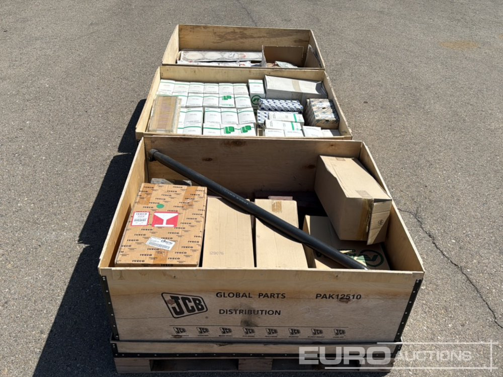 Unused Astra Pallet Spare Parts & Filters (3 of) - Equipamento de construção: foto 2 Unused Astra Pallet Spare Parts & Filters (3 of) - Equipamento de construção: foto 2