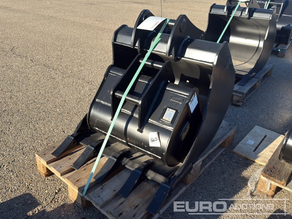 Yanmar Digging Bucket LGT000BA4075QSV to suit 6-10 Ton Excavator (S/N 1183799), Geith Bucket H04-0600 to Suit QR40 (S/N 1091325) - Balde: foto 1 Yanmar Digging Bucket LGT000BA4075QSV to suit 6-10 Ton Excavator (S/N 1183799), Geith Bucket H04-0600 to Suit QR40 (S/N 1091325) - Balde: foto 1