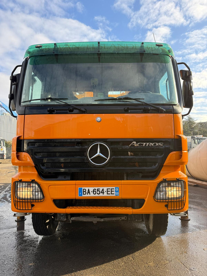 Camion pumi Mercedes Benz Actros 3241 BA-654-EE - Autobomba de betão: foto 1 Camion pumi Mercedes Benz Actros 3241 BA-654-EE - Autobomba de betão: foto 1