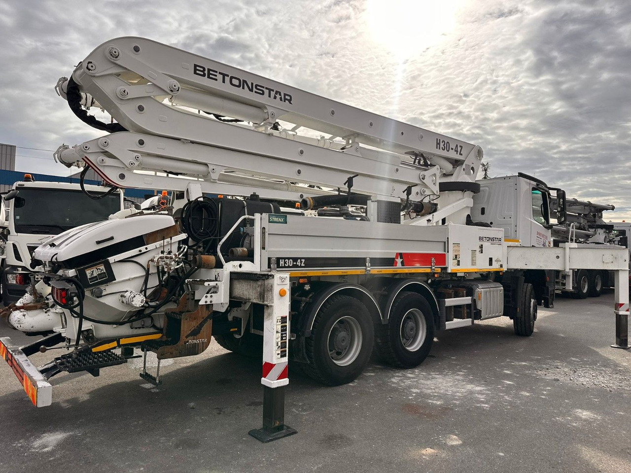 Mercedes-Benz Arocs 2640 - Autobomba de betão: foto 4 Mercedes-Benz Arocs 2640 - Autobomba de betão: foto 4