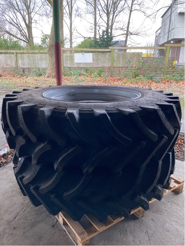 Amazone Komplettrad 520/85R42 2x - Pulverizador agricola: foto 1 Amazone Komplettrad 520/85R42 2x - Pulverizador agricola: foto 1