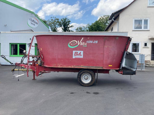 BVL V-Mix 15N 2S Futtermischwagen - Misturadora Alimentadora: foto 1 BVL V-Mix 15N 2S Futtermischwagen - Misturadora Alimentadora: foto 1