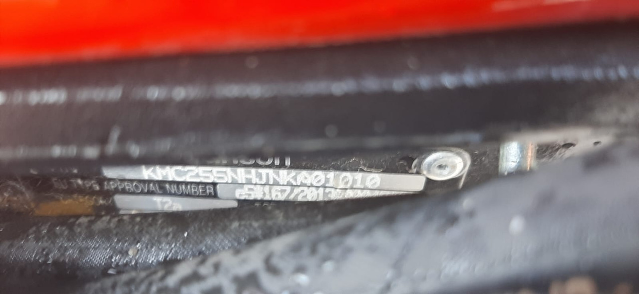 Branson Branson 2505H - Trator: foto 4 Branson Branson 2505H - Trator: foto 4