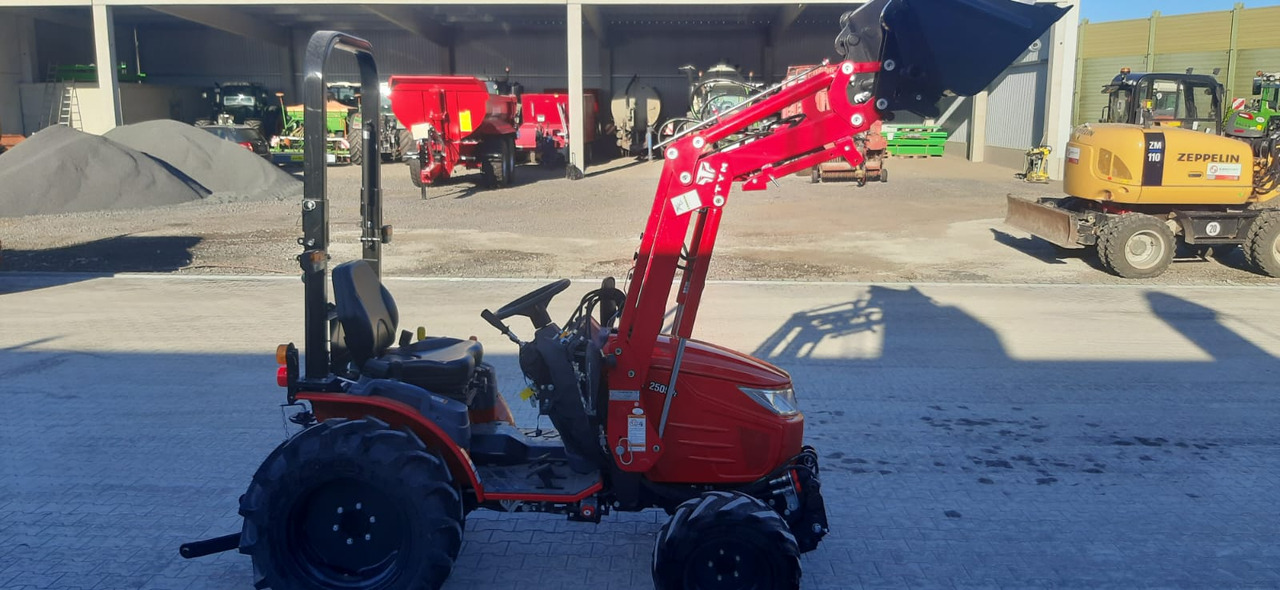 Branson Branson 2505H - Trator: foto 1 Branson Branson 2505H - Trator: foto 1