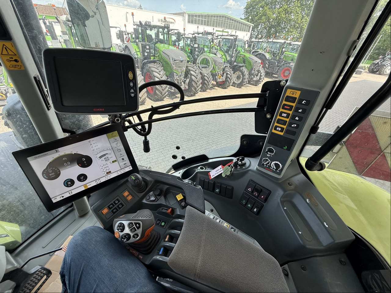 Trator Claas Axion 960: foto 11