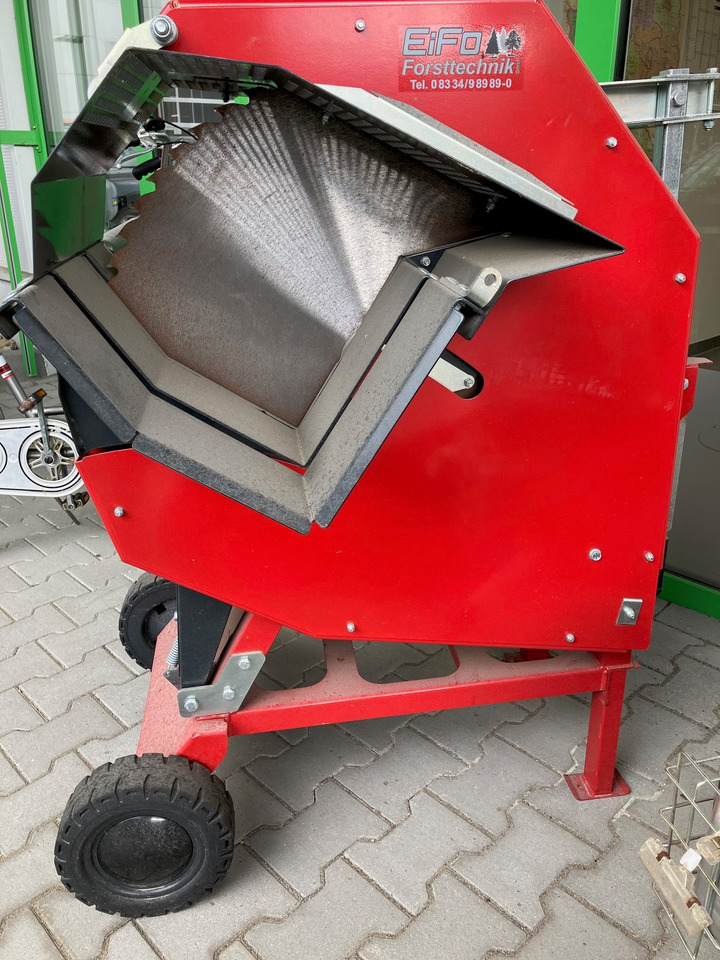 EiFo Wippkreissäge 700 E - Ferramenta/ Equipamento: foto 4 EiFo Wippkreissäge 700 E - Ferramenta/ Equipamento: foto 4