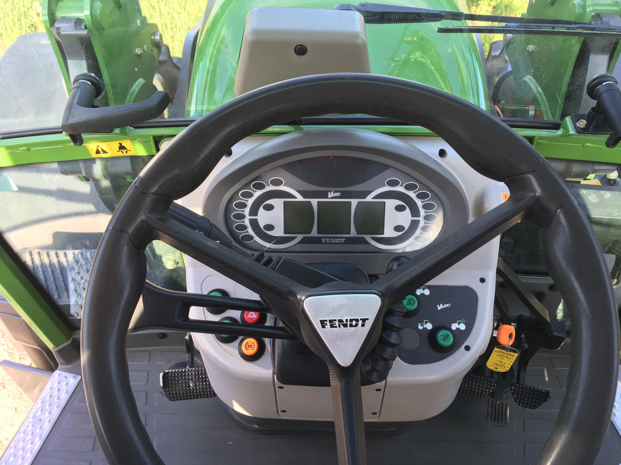 Fendt 211 Vario - Trator: foto 2 Fendt 211 Vario - Trator: foto 2