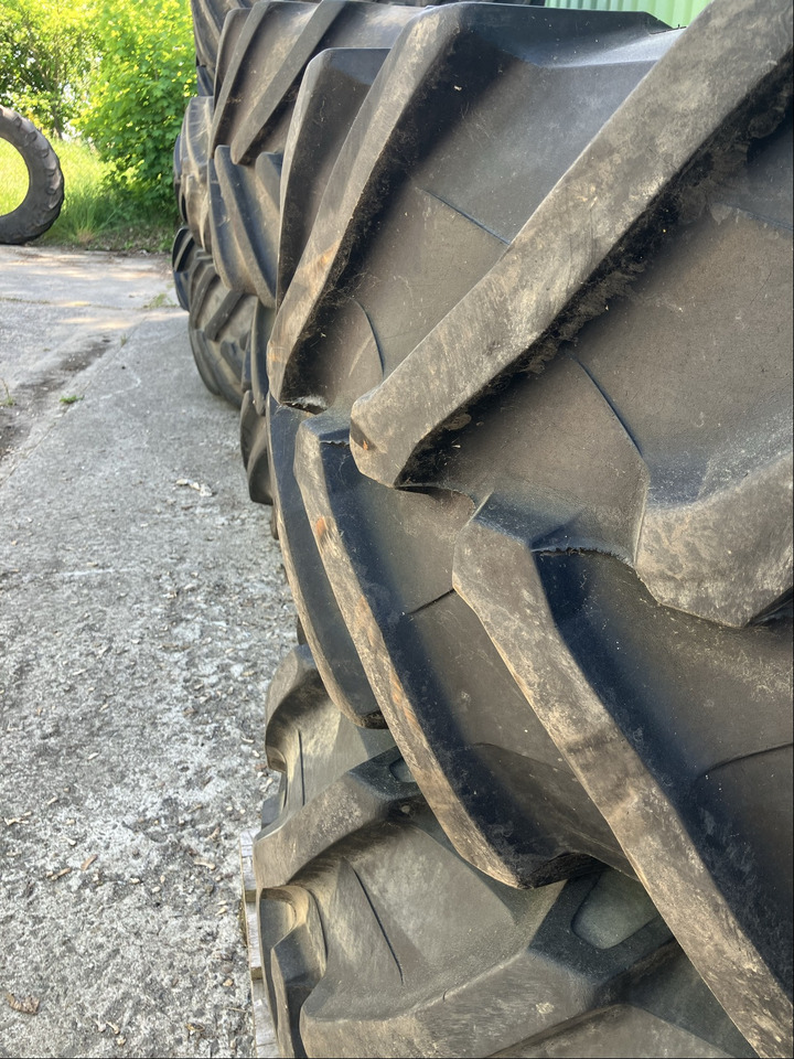 Fendt 2x Komplettrad 540/65R30 TB - Jantes e pneus: foto 2 Fendt 2x Komplettrad 540/65R30 TB - Jantes e pneus: foto 2