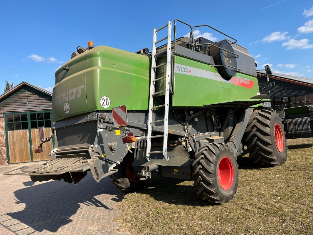 Fendt 5225 E - Ceifeira debulhadora: foto 4 Fendt 5225 E - Ceifeira debulhadora: foto 4