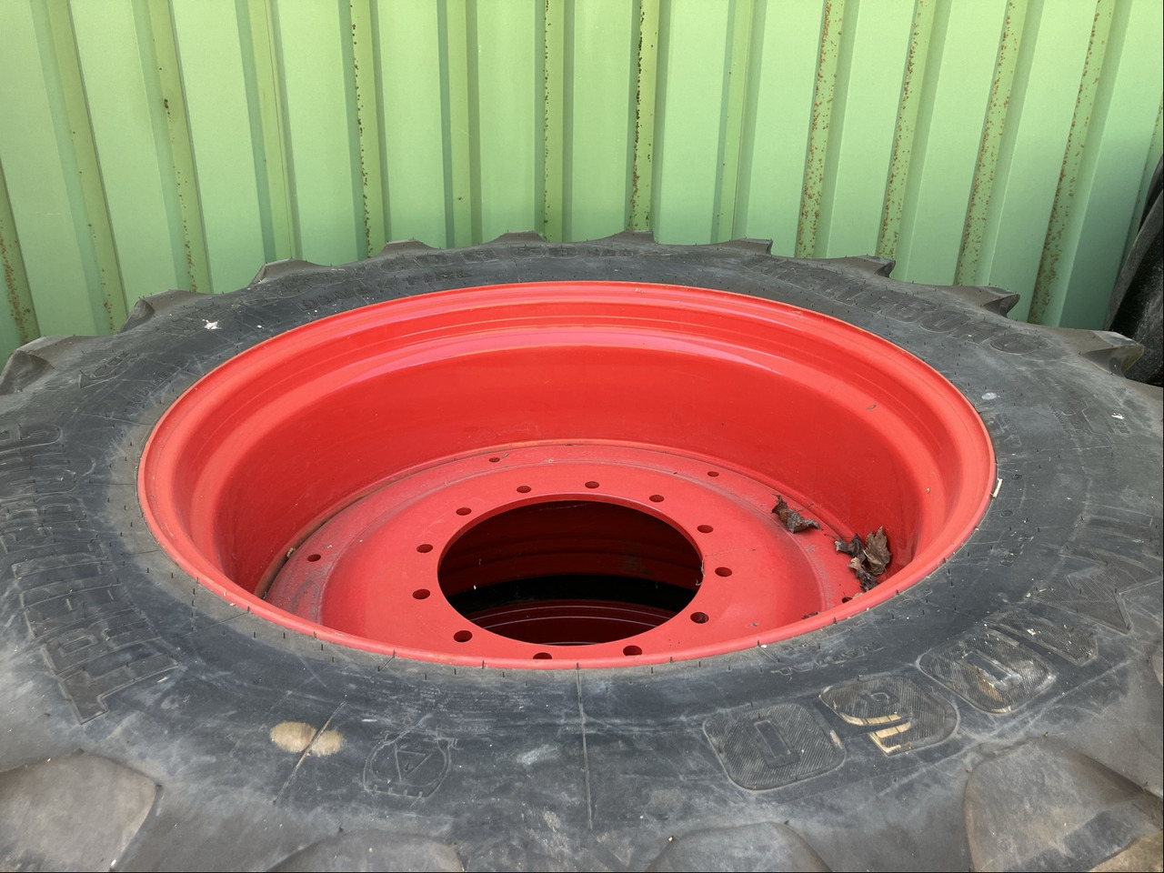 Fendt 650/60R38 750/70R44 - Jantes e pneus: foto 3 Fendt 650/60R38 750/70R44 - Jantes e pneus: foto 3