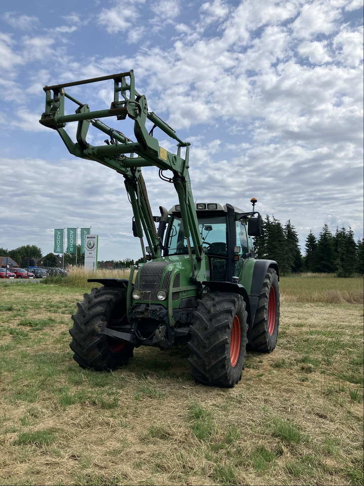 Fendt 712 COM1 - Trator: foto 1 Fendt 712 COM1 - Trator: foto 1
