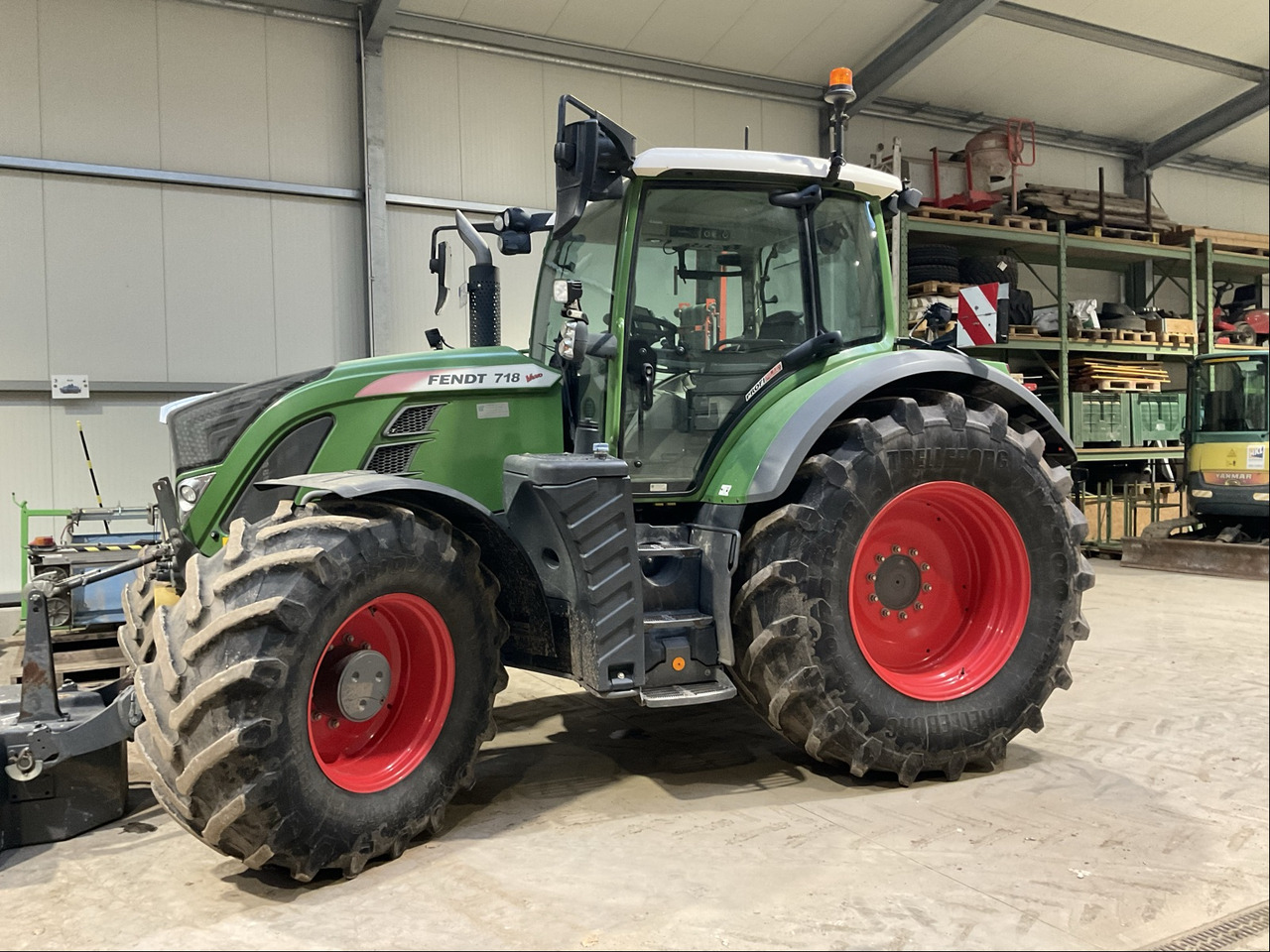 Fendt 718 Vario S4 ProfiPlus - Trator: foto 1 Fendt 718 Vario S4 ProfiPlus - Trator: foto 1