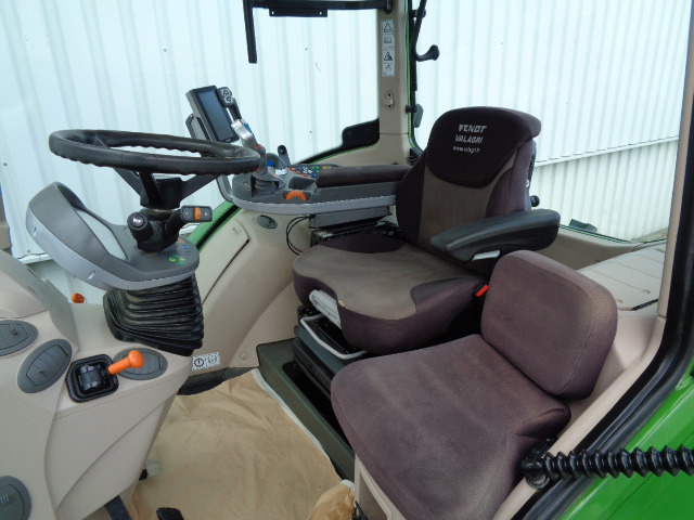 Fendt 720 Vario S4 Power - Trator: foto 5 Fendt 720 Vario S4 Power - Trator: foto 5