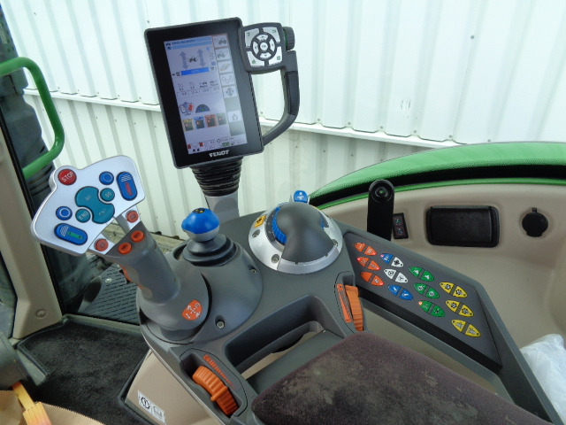 Fendt 720 Vario S4 Power - Trator: foto 4 Fendt 720 Vario S4 Power - Trator: foto 4