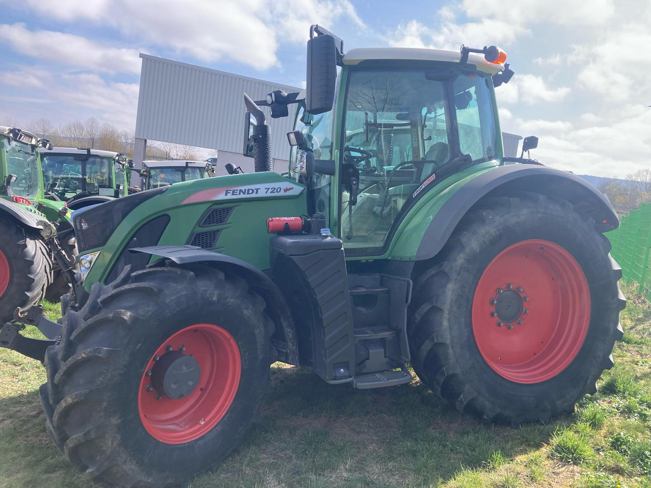 Fendt 720 Vario S4 ProfiPlus - Trator: foto 1 Fendt 720 Vario S4 ProfiPlus - Trator: foto 1