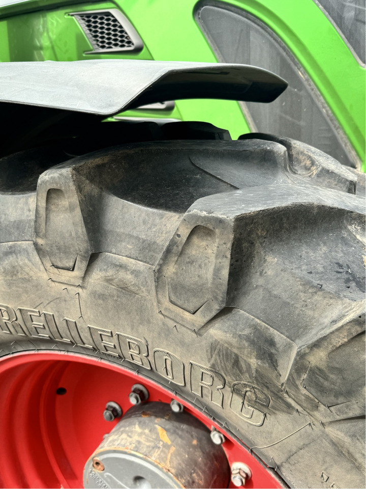 Fendt 724 Vario S4 - Trator: foto 5 Fendt 724 Vario S4 - Trator: foto 5