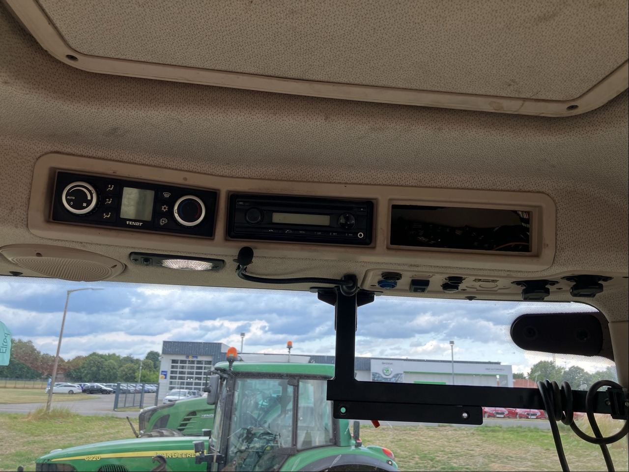 Fendt 724 Vario S4 - Trator: foto 2 Fendt 724 Vario S4 - Trator: foto 2