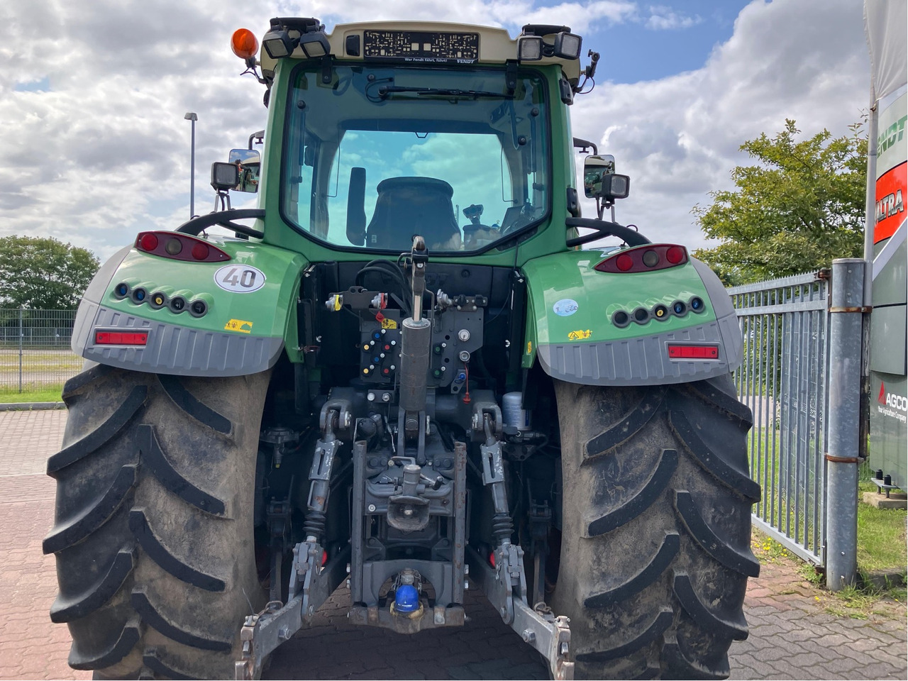 Fendt 724 Vario S4 Power - Trator: foto 4 Fendt 724 Vario S4 Power - Trator: foto 4